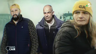 Portrait de trois figures du mouvement paysan  - reportage #cdanslair 02.02.2024