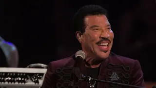 Lionel Richie & Dave Grohl - Easy (2022 Rock & Roll Hall of Fame Induction Ceremony)