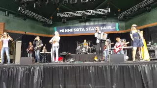 The Willis Clan  "Carried Away"  MN State Fair  9-6-15