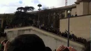 Flashmob Gangnam Style au Trocadéro par Cauet et Psy (05/11/12)