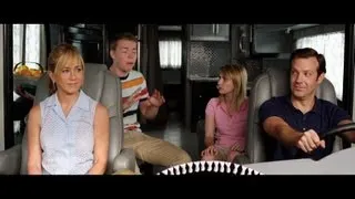 We're the Millers - Official Trailer [HD]