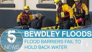 Hundreds evacuated in Ironbridge as flood barriers breached | 5 News