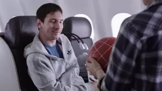 Kobe Bryant vs Lionel Messi - COMERCIAL TURKISH AIRLINES (HD)