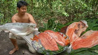 Wow! Cooking Big Salmon Fish Eating So Delicious with Spicy Sauce