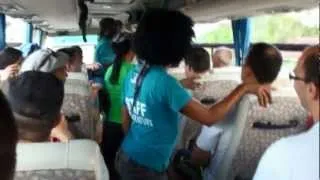 Танцы в автобусе