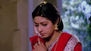 Actress Sridevi performing Bharatanatyam/Kuchipudi dance from 1984 Hindi movie Jaag Utha Insan