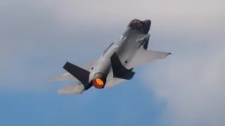 F-35A Lightning II Demo | CIAS Toronto 2021