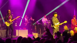 Poder Vivir @TheMavericks  Live at the Ryman Nashville 12/01/23