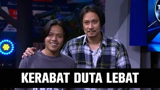 Duta Rambut Tebal Dapet Kembaran yang Rambutnya Mirip (3/4)