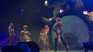 Closing Number - Werq The World 2019
