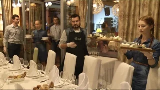 Ресторан Vesna программа "Полное погружение"  профессия официант на канале ВАЗ ТВ