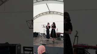 «Лети» поют Еременко Вита и Колесникова Вика (автор Еременко Вита)