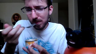 Human Reviews Pet Food - Fancy Feast: Grilled Tuna & Cheddar Cheese Feast in Gravy (Cat Food)