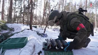Автоматический 82-мм буксируемый миномет «Василёк».