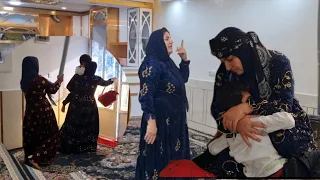 Marjan preventing Mahnaz from entering the house and Yusuf's displeasure at the ruin of Mahnaz's lif