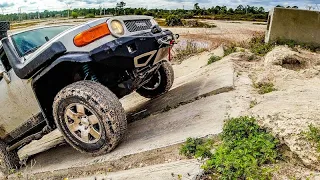 Lazy Springs Recreation Park!!  Off Roading the FJ Cruiser and Jeep XJ