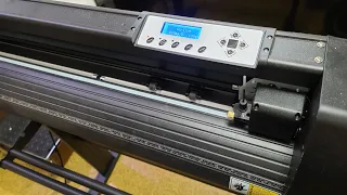 Vevor 28" Commercial Vinyl Cutter Review (CriCut)