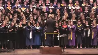 Eric Whitacre conducts "Cloudburst"