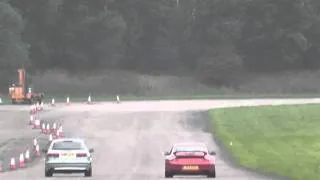 Saab 9-3 vs Porsche GT3