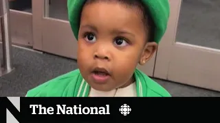 #TheMoment this toddler couldn’t stop saying ‘hi’