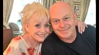 Ross Kemp praises TV mum Barbara Windsor for her bravery after Alzheimer's diagnosis