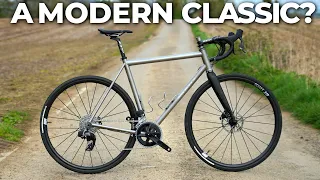 2024 Moots Vamoots 33 First Ride: A New, Old Titanium Road Bike...