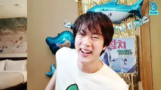 Jin reacting to SUPER TUNA 🐟🐟