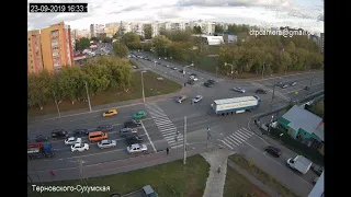 Разворот фуры на перекрестке 23.09.2019