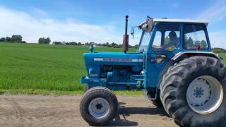 Ford 5000 Veteran tractor pulling Lindstad 2017