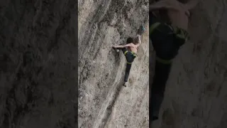 Adam Ondra, LE URLA  #climbing #shorts #viral #sports