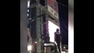 TELÃO PEGA FOGO EM SHOW DE MAIARA E MARAISA NO RJ VEJA O VIDEO NINGUEM LIGA