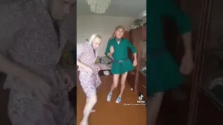 😄 Супер Прикольно танец получился как будто женщина 😆танцуют 😄😆