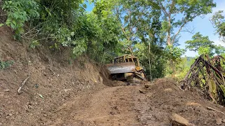 Caterpillar Bulldozer D6R XL Repair and Repair Mountain Road Citizen