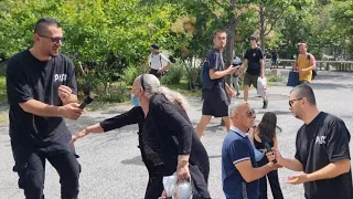 "O t'q*fsha Edi Ramën mu n'bith", qytetari shpërthen ashpër ndaj zonjës që dh*noi gazetarin