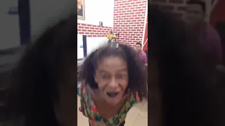 EX MORADORA DE RUA MARINA SILVA DE MANAUS DANÇANDO PARA A MADONNA