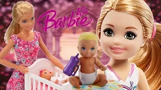 Barbie rodzi 🤰 Chelsea zazdrosna o bobasa 🍼 film z lalką Barbie