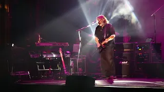 The Machine Performs Pink Floyd "Comfortably Numb"