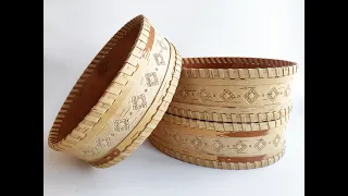 Basket made of birch bark, making