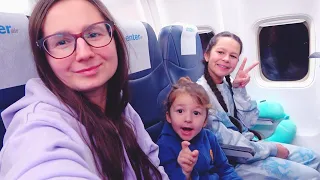 PODRÓŻ SAMOLOTEM Z 3 DZIECI NOCĄ! Lecimy do Egiptu w lutym - Yoto MAMA Vlog