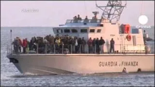 Italie : nouvel afflux de migrants clandestins aux...