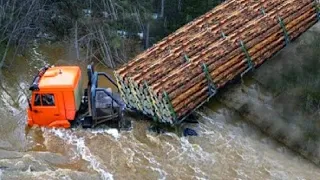 Extreme Dangerous Logging Truck Operator Skill, Powerful Wood Tractor Heavy Equipment Working