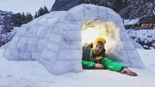 I Built a Homemade Igloo & Spent the Night… Do Not Try at Home! (Snow Fort Challenge)