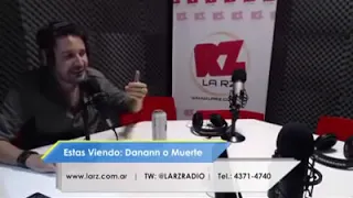 Feminista queda en ridículo con locutor de radio