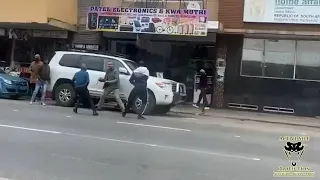 Successful Knife Fight With Multiple Carjackers