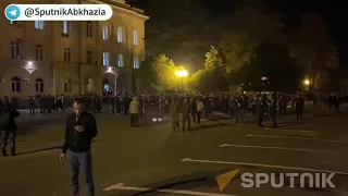 Митинг оппозиции в Сухуми длился чуть больше пяти часов