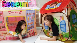 Whose tent is better?! Seoeun vs Mommy Tent Competition!