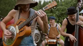 Steve' N Seagulls - Thunderstruck - France 2019