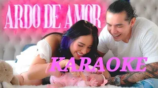 KARLY B - ARDO DE AMOR ( karaoke video lyric)