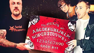 Wir benutzen das Ouija Board eines Mörders