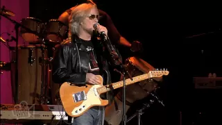 Daryl Hall and John Oates - Adult Education | Live in Sydney | Moshcam